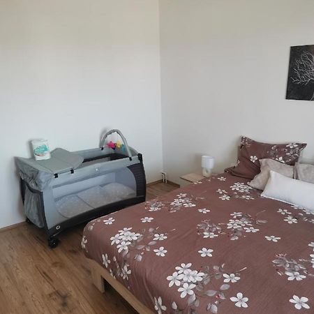 Apartman Varea Liznjan Luaran gambar