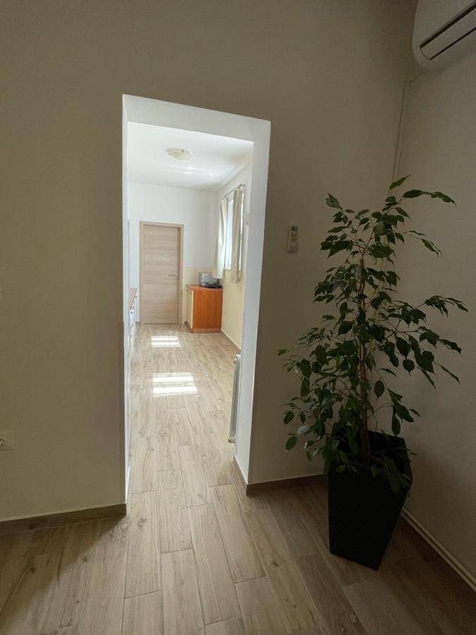 Apartman Varea Liznjan Luaran gambar